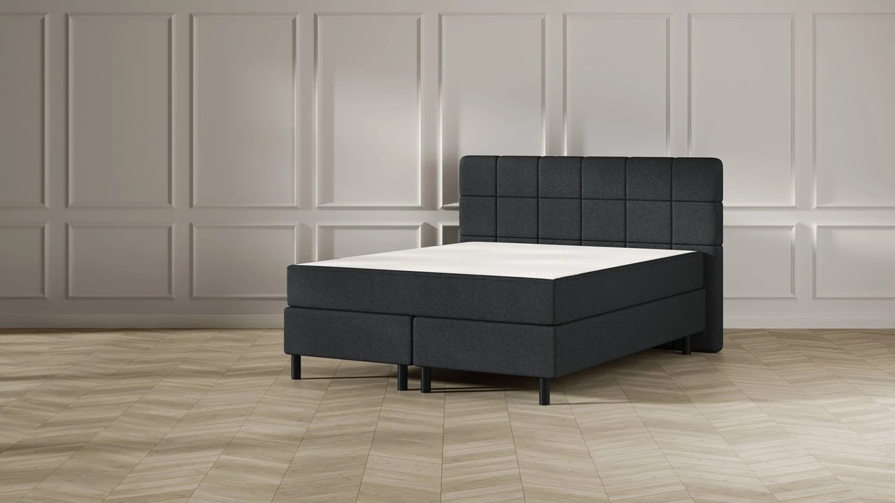 Boxspring Emma Deluxe Elegant Vlak Met Gestoffeerd Matras En Poot Zwart